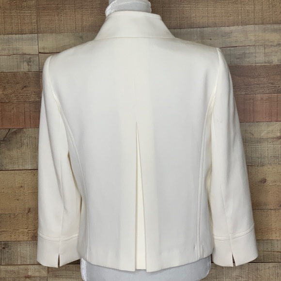 Isabella DeMarco Women White 5 Button Jacket Sz 8 - Picture 4 of 8